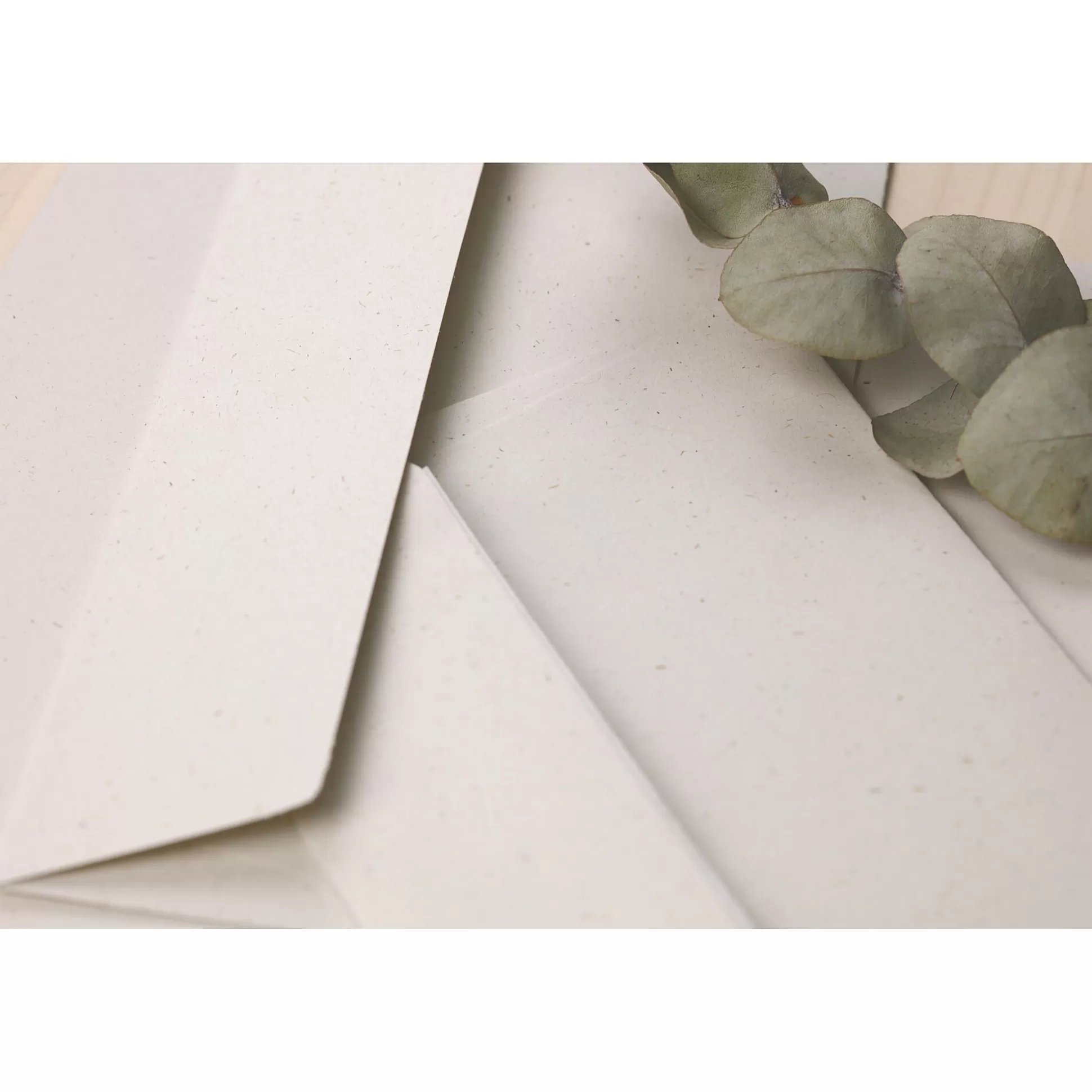 POLLEN Enveloppen & Postzegels-Enveloppen Gerecycleerd Natura Wit C6 16,2X11,4Cm 120G/M Zelfklevend 20 Stuks